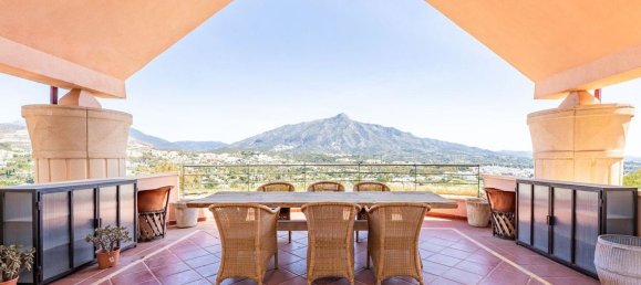 5 bedrooms Penthouse in Marbella, Spain No. 34171 34