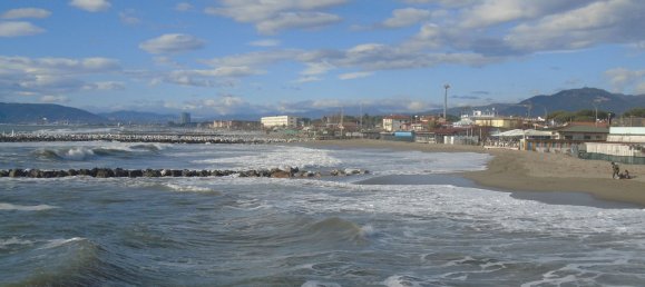 Apartamento de 7 divisões em Massa, Italy N.º 188980 40