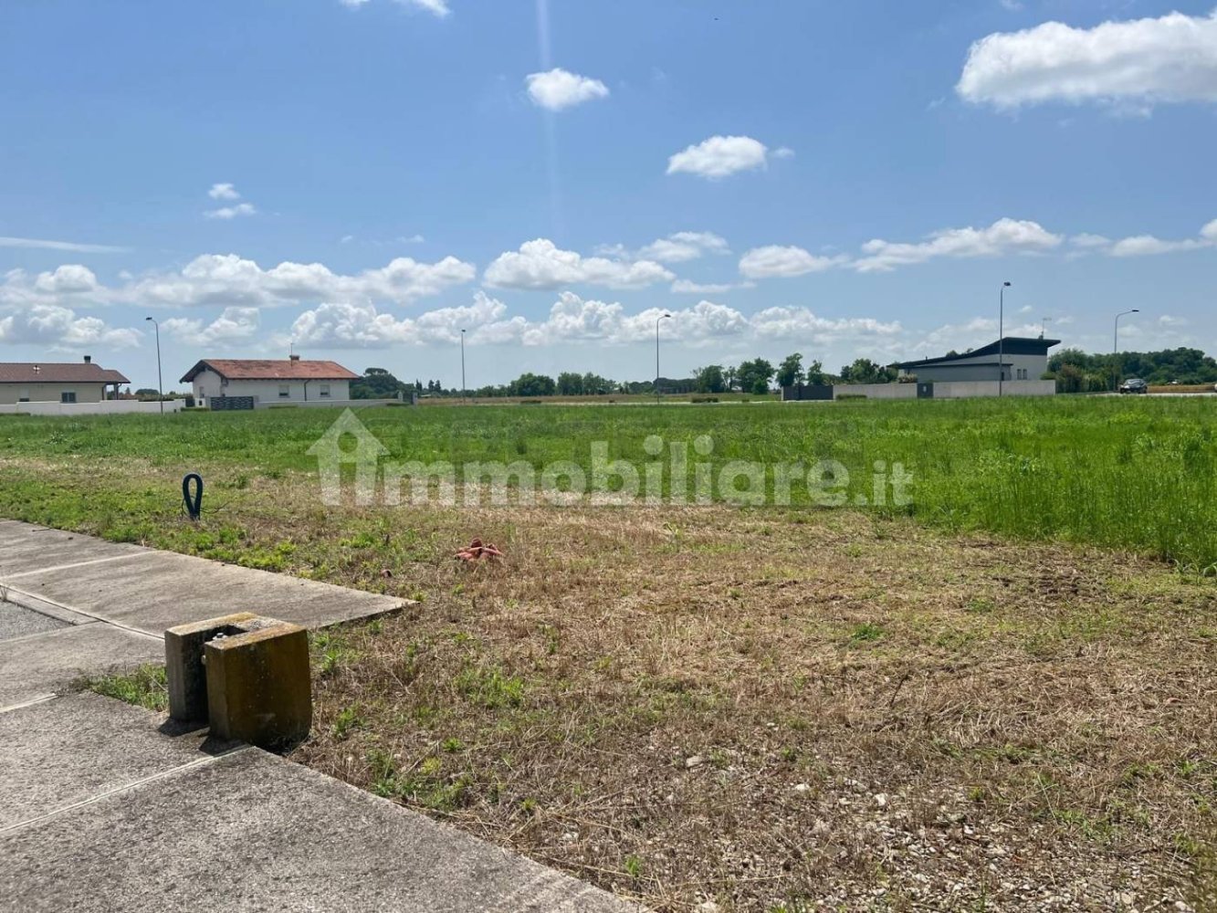 Grundstück in Udine, Italy 819m², Nr. 78189