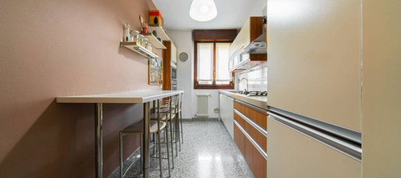 4 bedrooms Apartment in Bologna, Italy No. 89693 4
