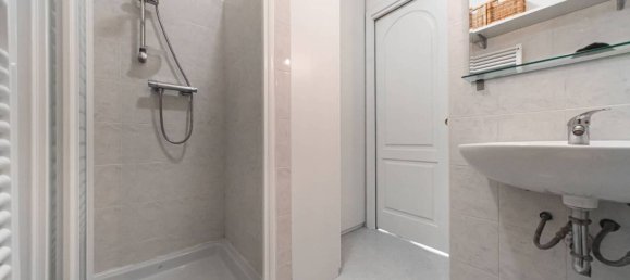 4 bedrooms Apartment in Bologna, Italy No. 89693 5