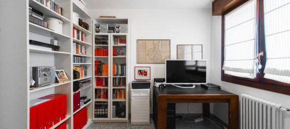 4 bedrooms Apartment in Bologna, Italy No. 89693 14