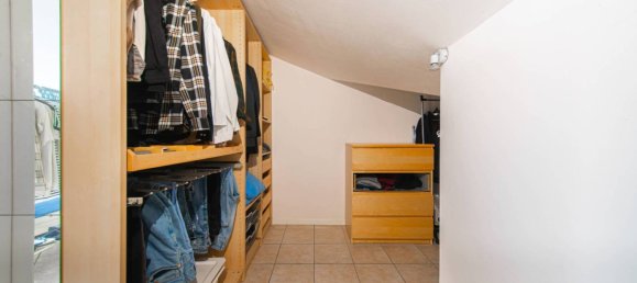 4 bedrooms Apartment in Bologna, Italy No. 89693 10