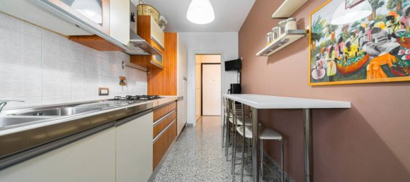 4 bedrooms Apartment in Bologna, Italy No. 89693 36