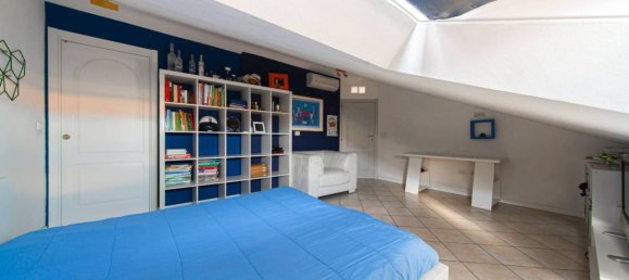 4 bedrooms Apartment in Bologna, Italy No. 89693 9