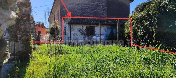 3 bedrooms House in Lucca, Italy No. 149082 21