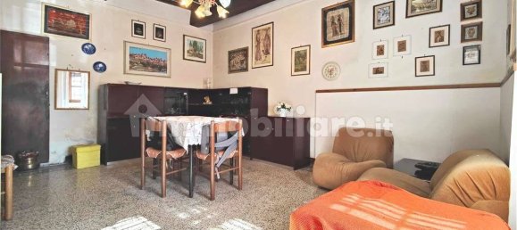 3 bedrooms House in Lucca, Italy No. 149082 2