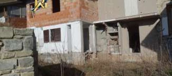 3 rooms Apartment in Gazzola, Italy No. 98465 8