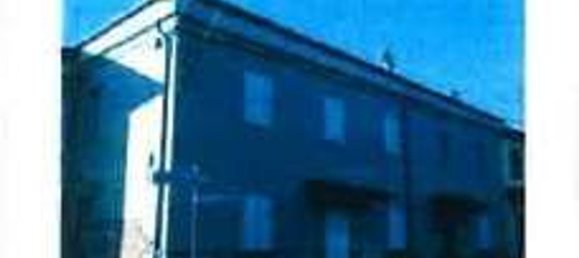 3 rooms Apartment in Gazzola, Italy No. 98465 2