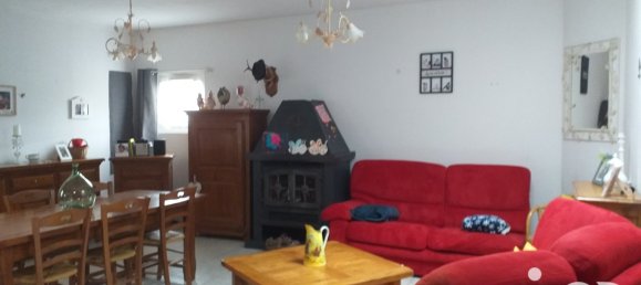 Casa de 4 dormitorios en Saint-Germain-le-Gaillard, France No. 69801 6