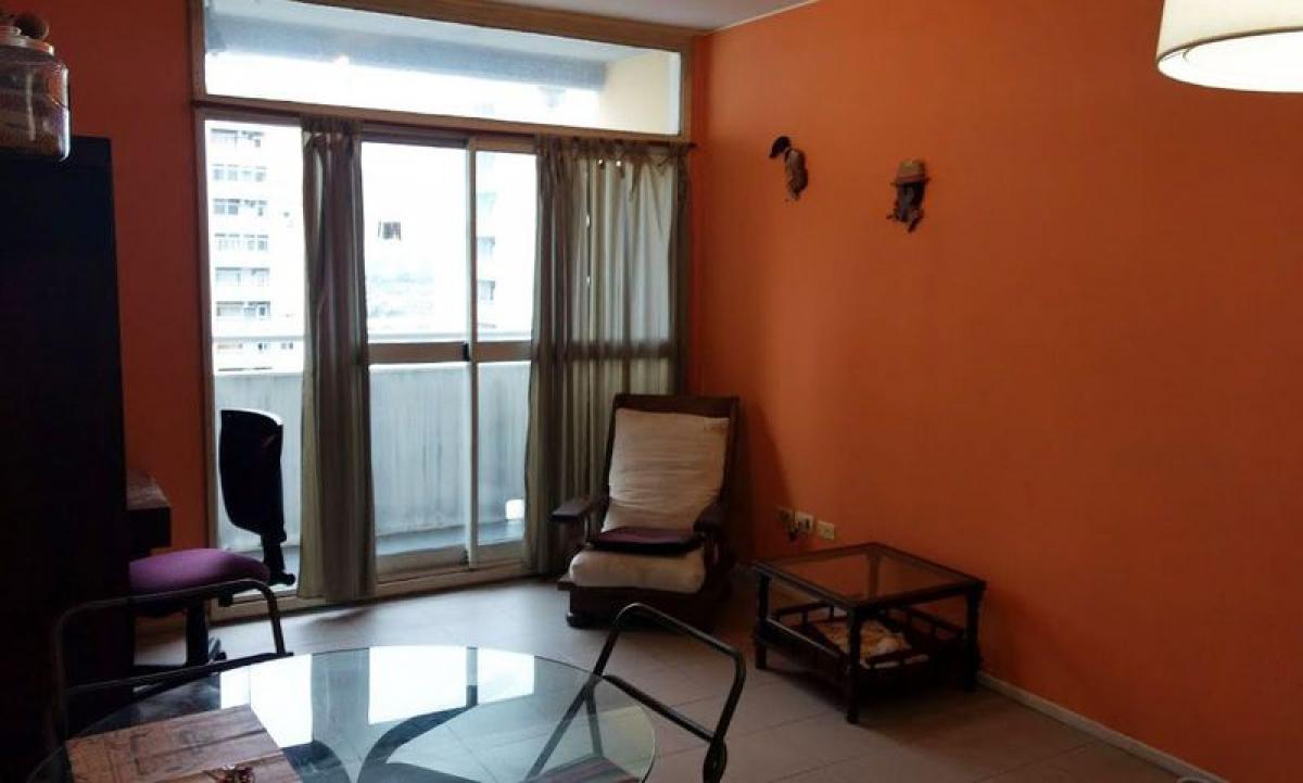 Studio in Avellaneda, Argentina No. 90311