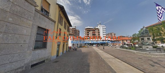 530m² Commercial property in Desio, Italy No. 359800 5