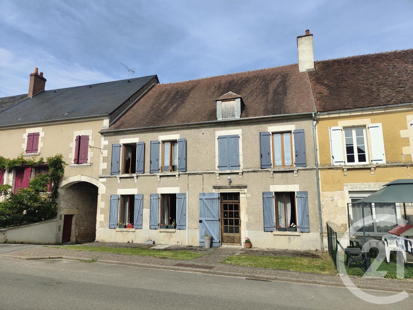 4 bedrooms Townhouse in Saint-Bouize, France No. 273477