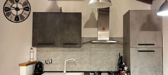 Apartamento de 2 divisões em Prato, Italy N.º 257221 8