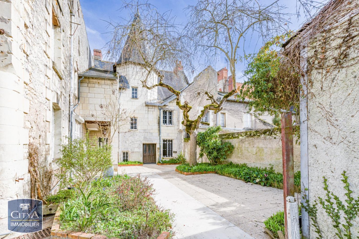 Casa T6 em L'Ile-Bouchard, France N.º 101073