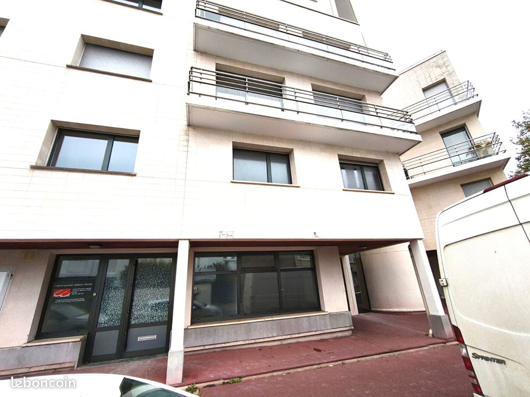 2 bedrooms Apartment in Calais, France No. 152946