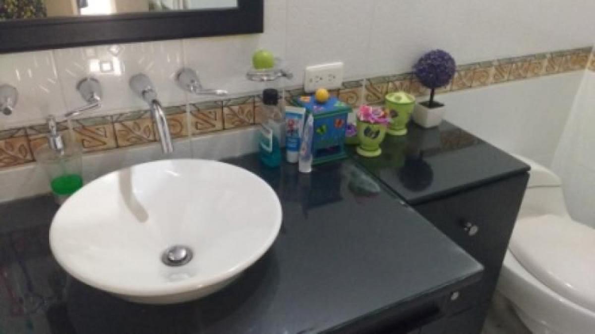 3 Schlafzimmer Haus in Medellin, Colombia, Nr. 1253