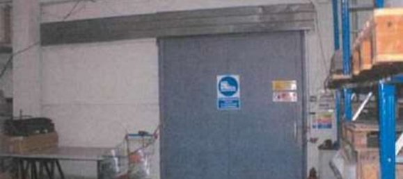 435m² Warehouse in Limbiate, Italy No. 338374 4