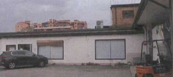 435m² Warehouse in Limbiate, Italy No. 338374 6