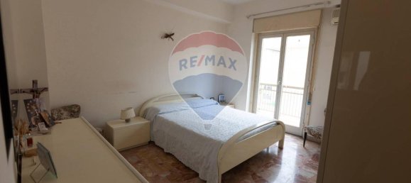 5-salle Appartement à Messina, Italy No. 42587 5