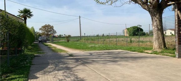 4 rooms House in Brugine, Italy No. 91023 16