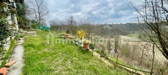 3 bedrooms House in Montafia, Italy No. 155958 8