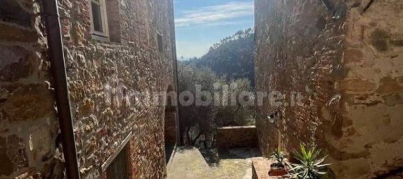 5 bedrooms Villa in Capannori, Italy No. 12770 4