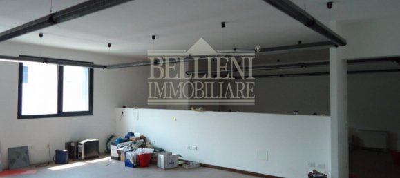 3 rooms Office in Vicenza, Italy No. 118632 4