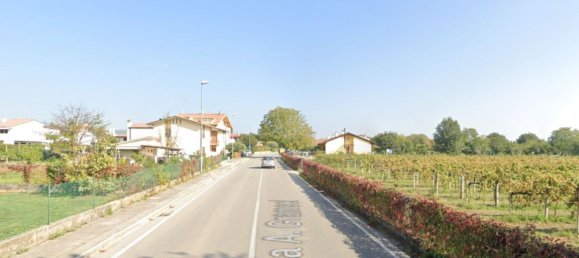 7 rooms Apartment in Montebelluna, Italy No. 209620 2