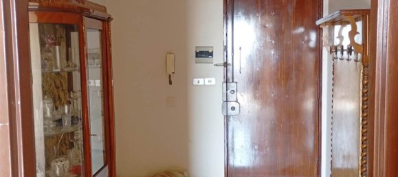 3 Schlafzimmer Wohnung in Aci Catena, Italy, Nr. 317082 3