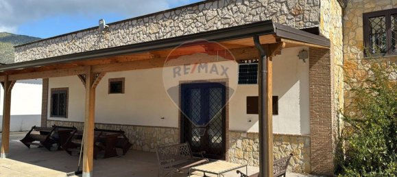 4 rooms Villa in Pietravairano, Italy No. 105871 2