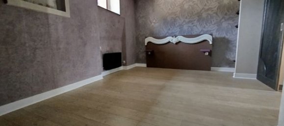 3 bedrooms House in Yonne, France No. 359727 12