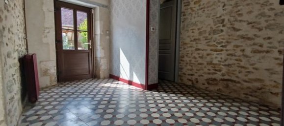 3 bedrooms House in Yonne, France No. 359727 2