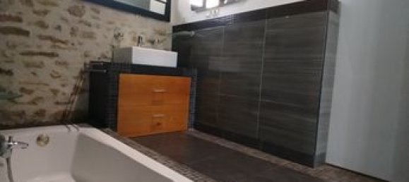 3 bedrooms House in Yonne, France No. 359727 11