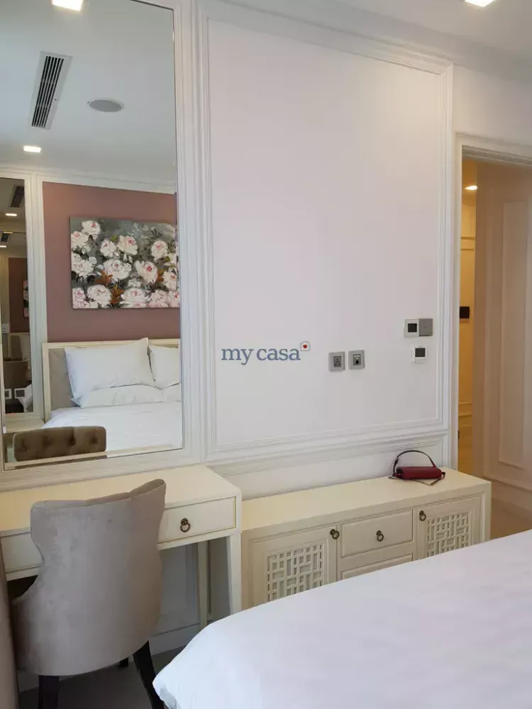 1 bedroom Apartment in District 1, Vietnam No. 7953