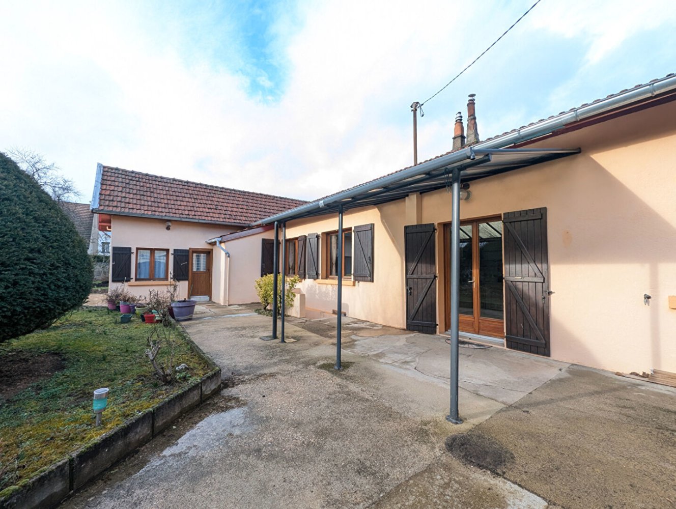 Дом с 2 спальнями в Дижон, Франция № 204669