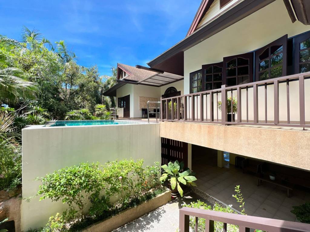 4 bedrooms Villa in Ko Samui, Thailand No. 61999
