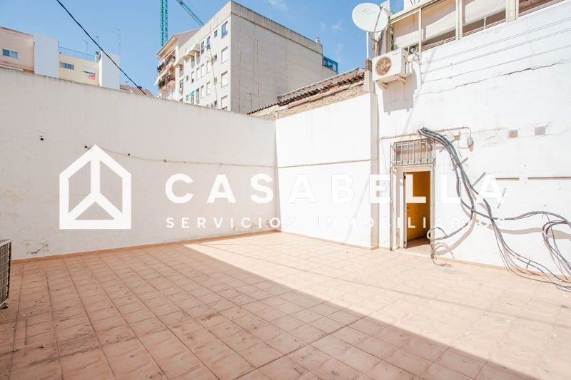  عقار تجاري في Valencia, Spain 382متر مربع رقم 166554