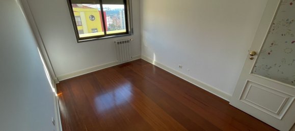 5 chambres Appartement à Odivelas, Portugal No. 190033 3