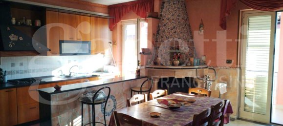 2 Schlafzimmer Wohnung in Sant'Arpino, Italy, Nr. 313642 3