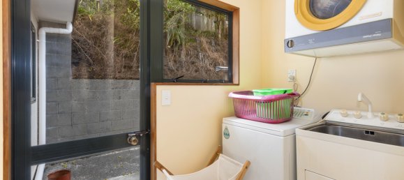 3 bedrooms House in Johnsonville, New Zealand No. 84 14