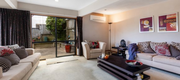 3 bedrooms House in Johnsonville, New Zealand No. 84 7