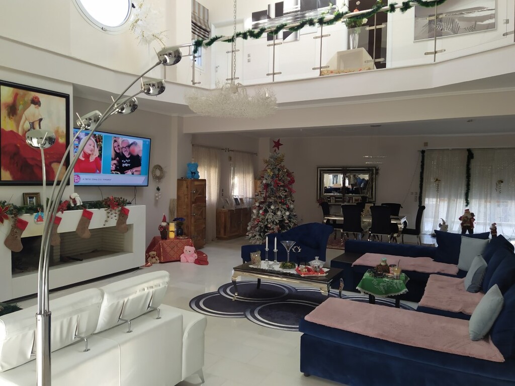 12 bedrooms Villa in Kallithea, Greece No. 3757