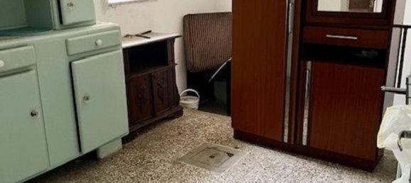 4 rooms House in Udine, Italy No. 98830 11