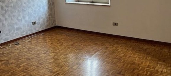 4 rooms House in Udine, Italy No. 98830 5