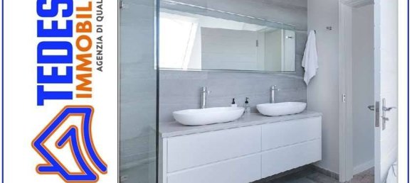 3 rooms Apartment in Benevento, Italy No. 301282 5