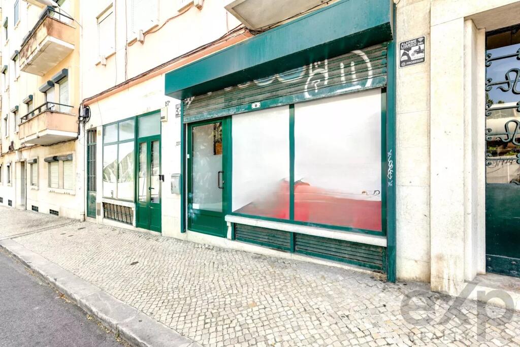 100m² Commercial property in Lisbon, Portugal No. 281490