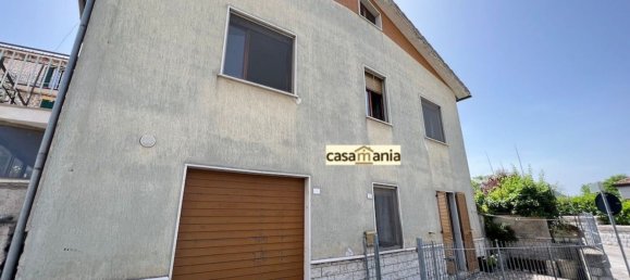 4 Schlafzimmer Wohnung in Serra Sant'Abbondio, Italy, Nr. 78824 33