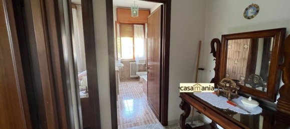 4 Schlafzimmer Wohnung in Serra Sant'Abbondio, Italy, Nr. 78824 6