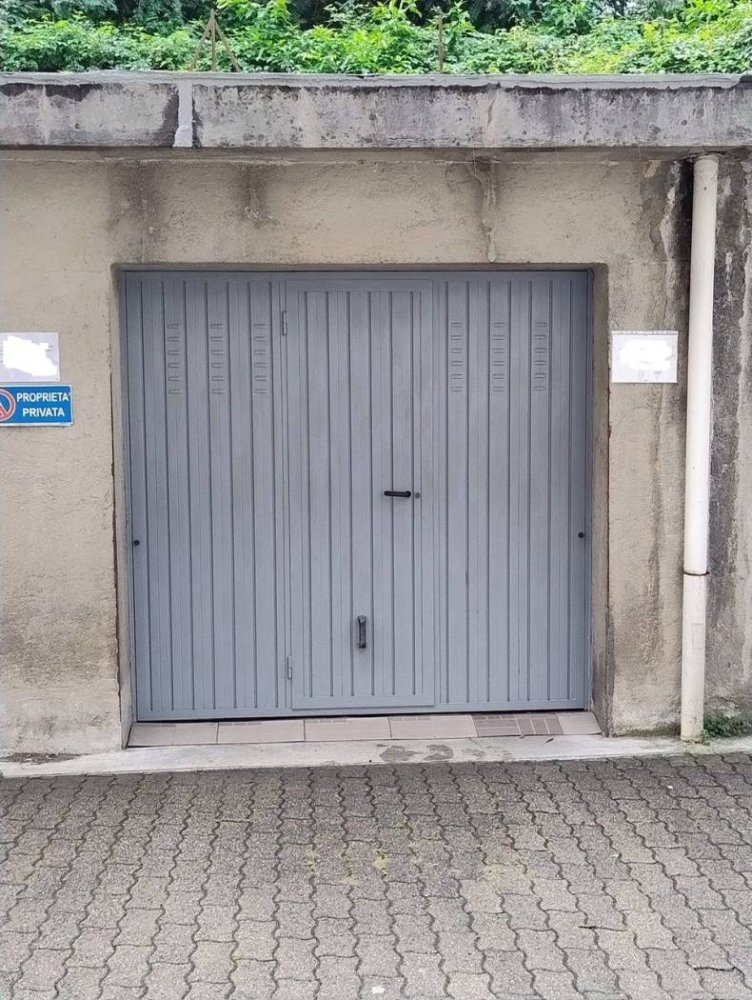  مرآب في Tavernerio, Italy 14متر مربع رقم 384153